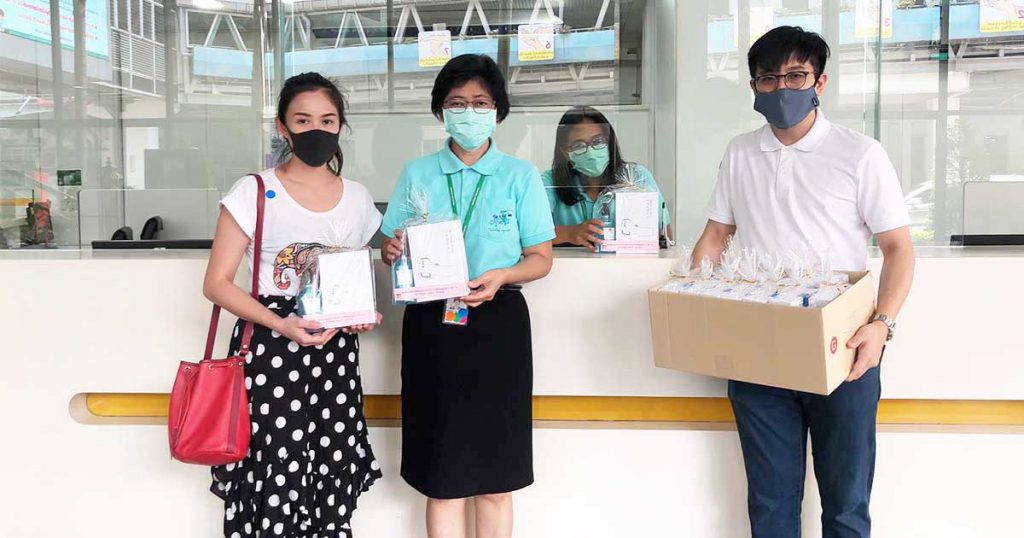 NUDENT-donated-Thermometer-and-Hand-Sanitizer-to-Ramathibodi-Hospital-in-the-COVID-19-outbreak-situation